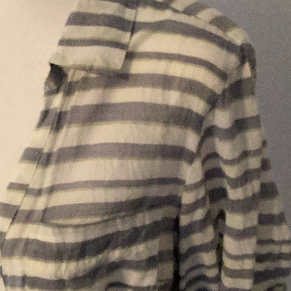 Womens Columbia Button Up size M - Picture 2 of 3